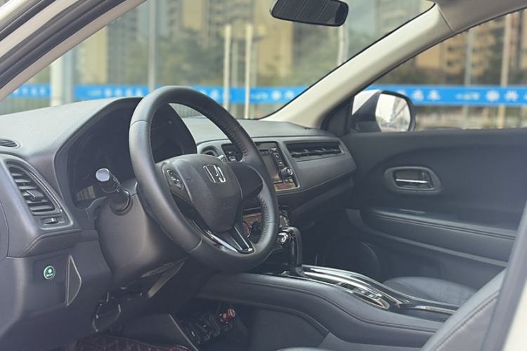 Used Honda Vezel 2016 1.8L CVT Front-Wheel Drive Pioneer Edition