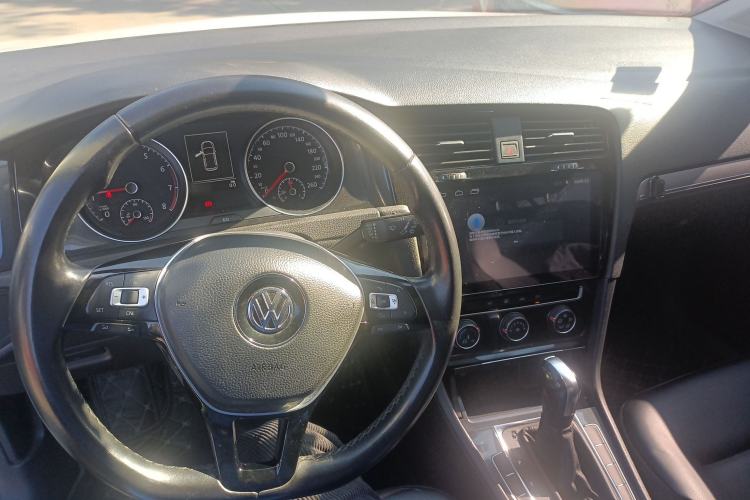 Used Volkswagen Golf 2018 1.6L Automatic Comfort Model
