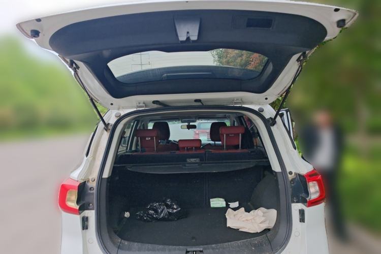 Used FORTHING T5 2020 1.6L Manual Luxury Model China VI Standard Trunk