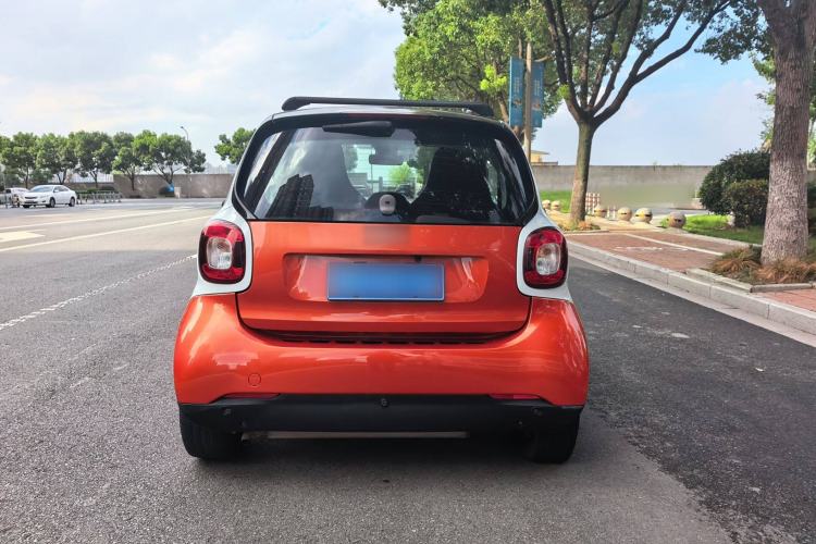 Used smart fortwo 2015 1.0L 52 kW Hardtop Passion Edition

