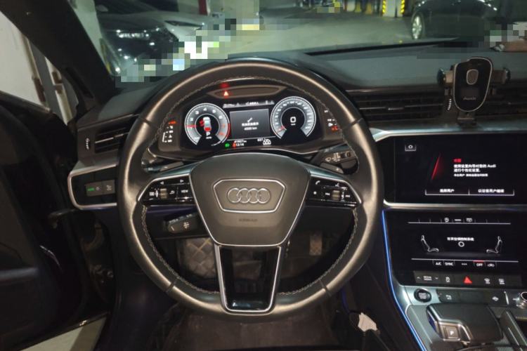 Used Audi A6L 2022 40 TFSI Luxury Dynamic Model Steering Wheel