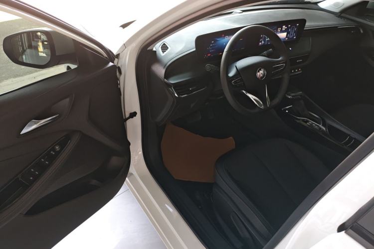 Used Buick Verano 2023 Pro Enjoyment Edition Driver Seat