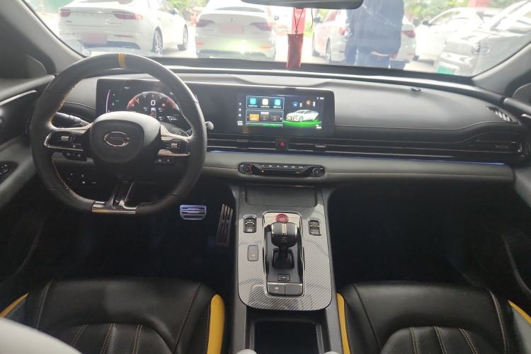 Used GAC Trumpchi EMPOW 2023 270T DCT J15 Version Center Console