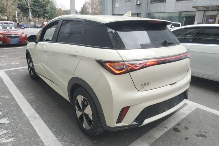 Used BYD Dolphin 2023 420 km Fashion Edition
