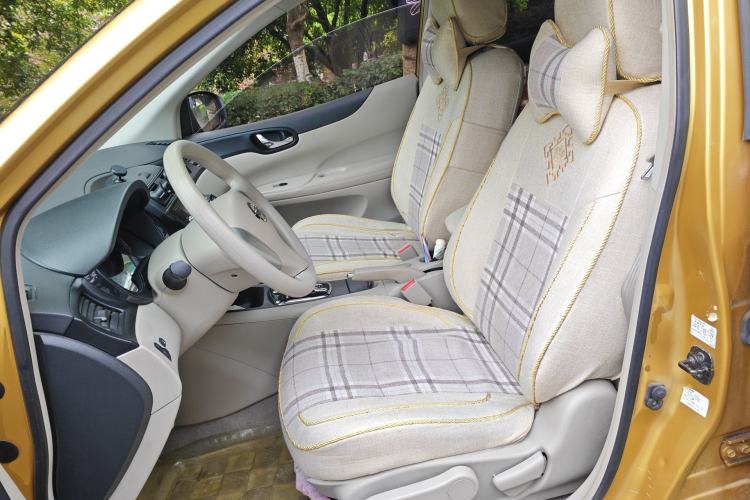 Used Nissan Tiida 2011 1.6L CVT Smart Version Left Front Seat