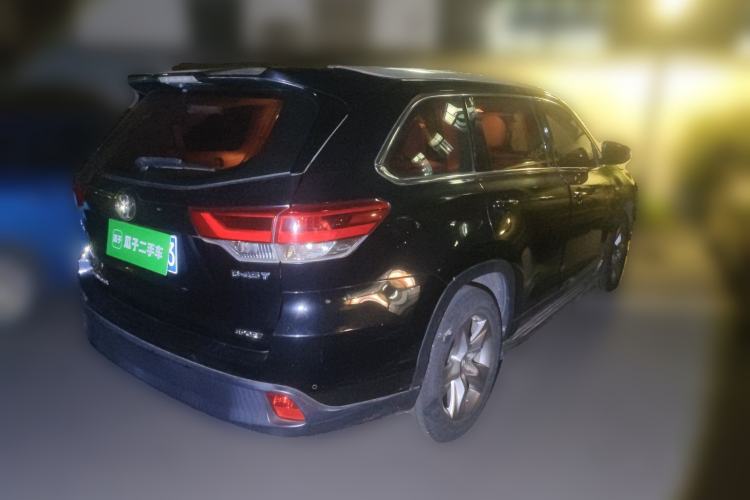 Used Toyota Highlander 2018 2.0T Two-Wheel Drive Luxury Edition 7 Seats China VI Standard