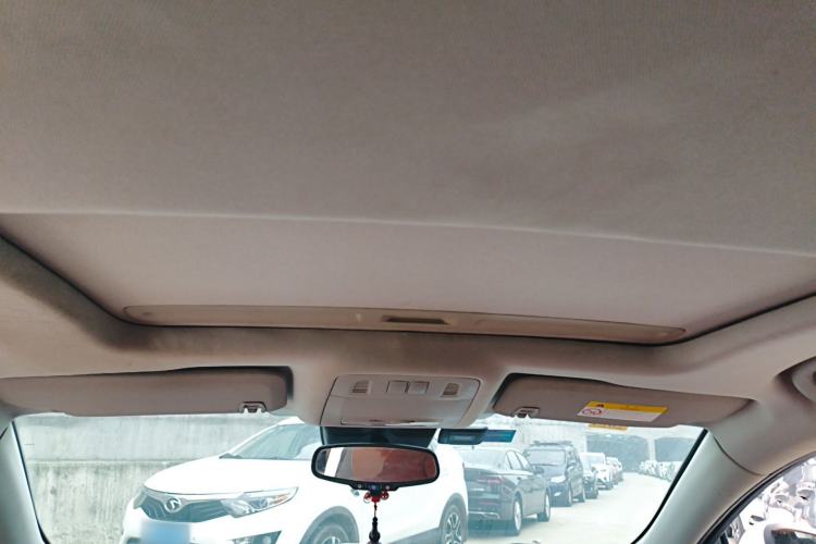 Used Buick Regal 2015 1.6T Elite Tech Model Headliner