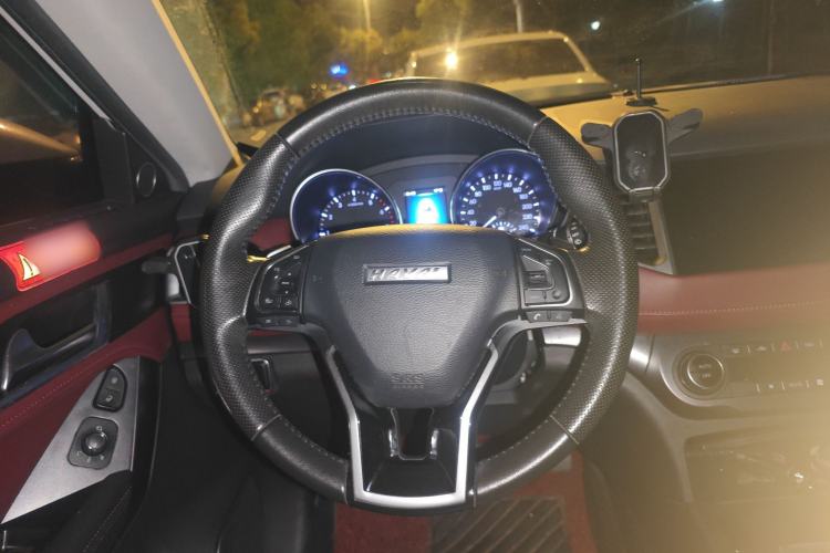 Used Haval H6 Coupe 2018 Red-Label 1.5T Automatic Two-Wheel Drive Luxury Model Steering Wheel