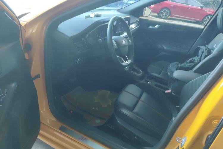 Used Ford Focus 2022 Sedan EcoBoost 180 Automatic ST Line