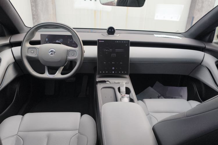 Used Nio ET5T 2024 100kWh Touring Center Console