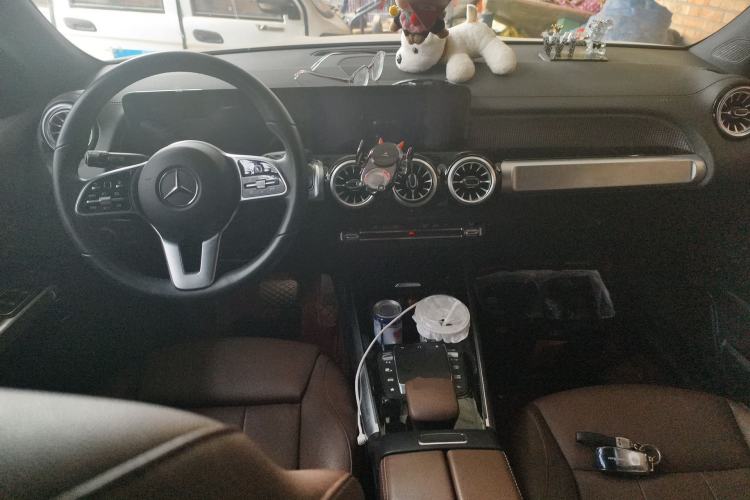 Used Mercedes-Benz GLB 2022 GLB 220 Fashion Model Center Console