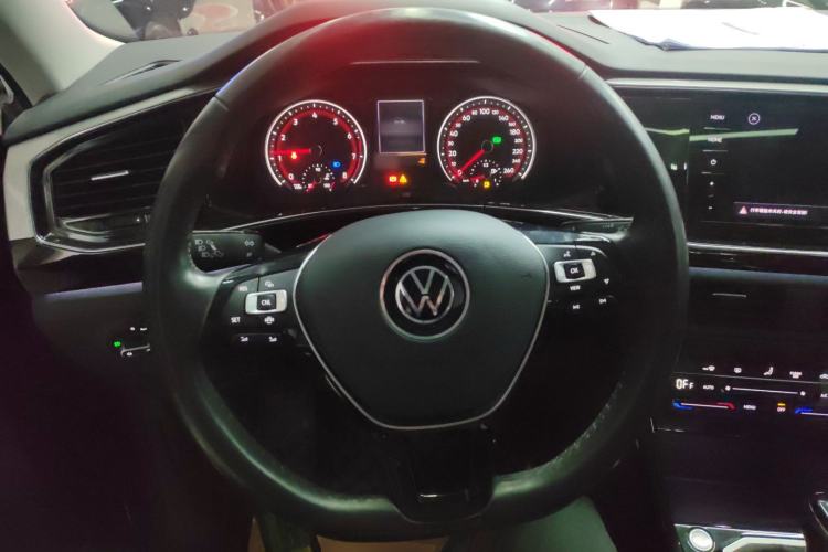 Used Volkswagen Tayron 2020 330TSI Two-Wheel Drive Luxury Smart Connectivity Version
