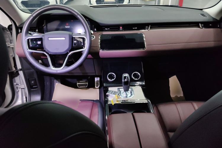 Used Land Rover Range Evoque 2023 Aurora L 249 PS Luxury Edition
