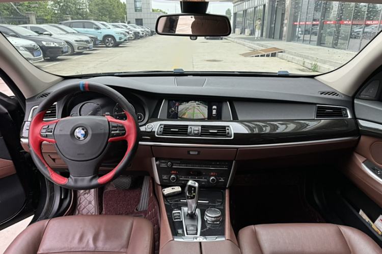 Used BMW 5 Series GT 2017 528i Leading Model
