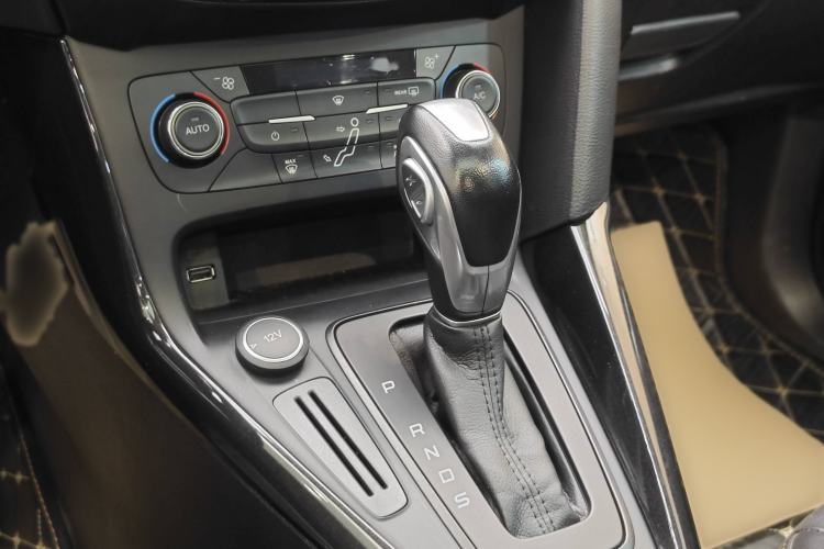 Used Ford Focus 2017 Sedan 1.6L Automatic Fashion Edition Smart Drive Version