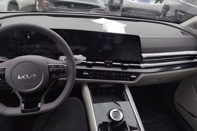 Used Kia Sportage (Chinese Domestic Model) 2025 1.5T Two-Wheel Drive Prestige Edition
