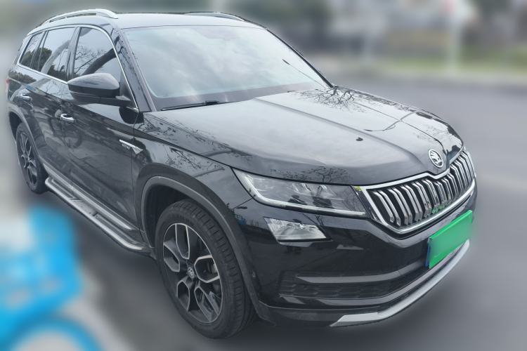 Used Skoda Kodiaq 2019 Facelifted TSI330 7-Seater Two-Wheel-Drive Luxury Enjoyment Edition China VI Standard
