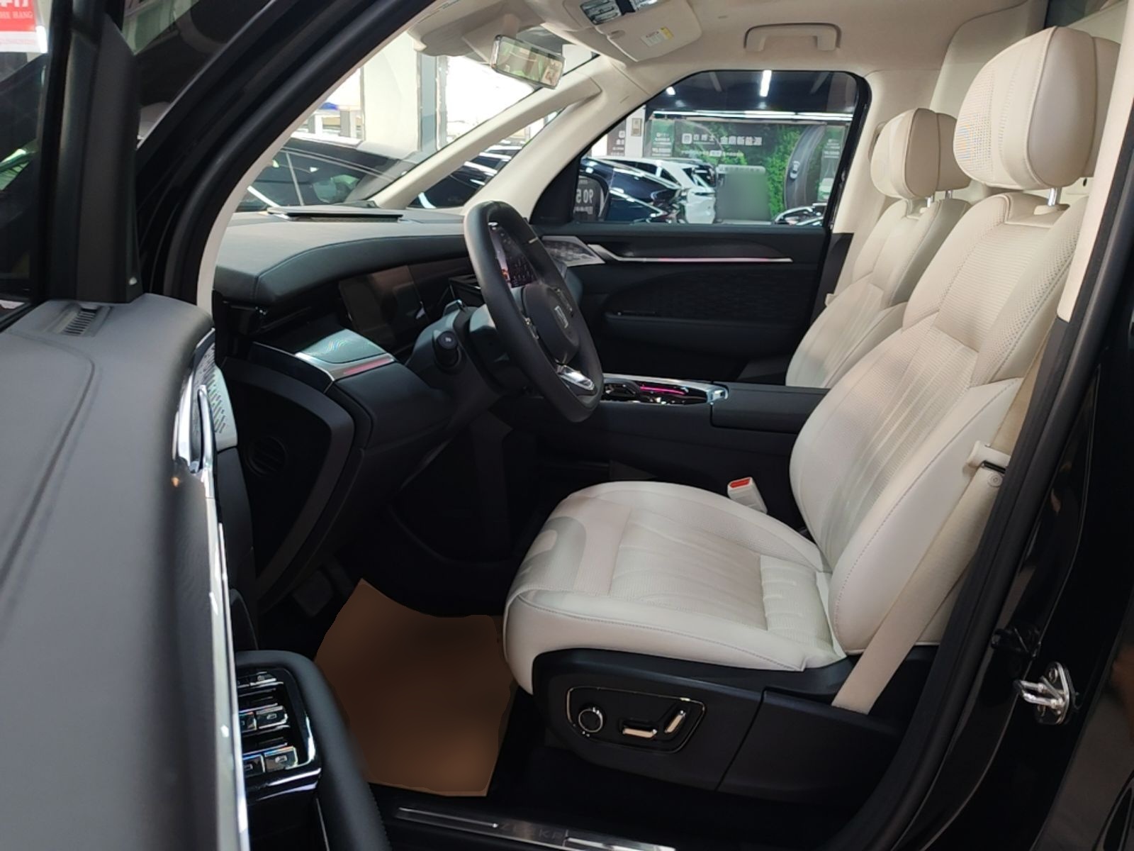 Zeekr 009 2024 GAC Trumpchi — снимка 17