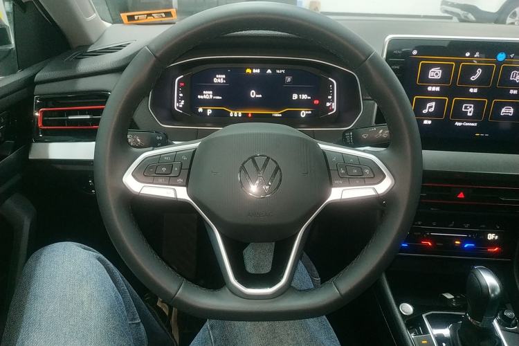 Used Volkswagen Lavida 2024 300TSI DSG Starry Sky Leading Edition Steering Wheel