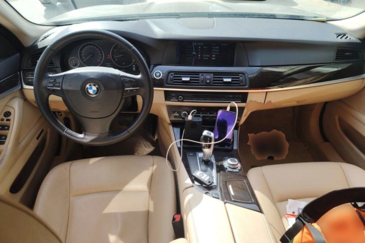 Used BMW 5 Series 2011 523Li Luxury Model
