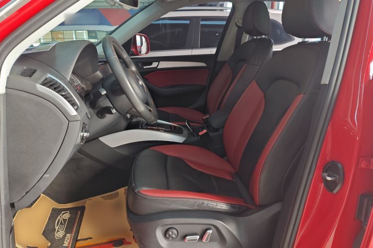 Used Audi Q5 2017 Plus 40 TFSI Technology Model
