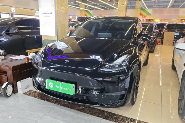 Used Tesla Model Y 2023 Long-Range All-Wheel-Drive Version