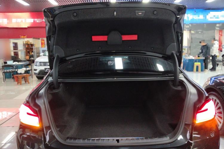 Used BMW 5 Series 2022 Restyled 525Li Luxury Package