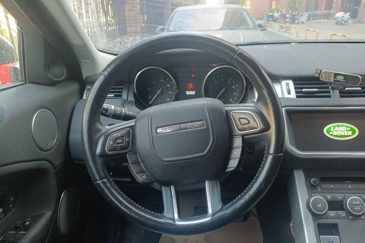 Used Land Rover Range Evoque 2018 240 PS SE Smart Brilliance Edition Steering Wheel