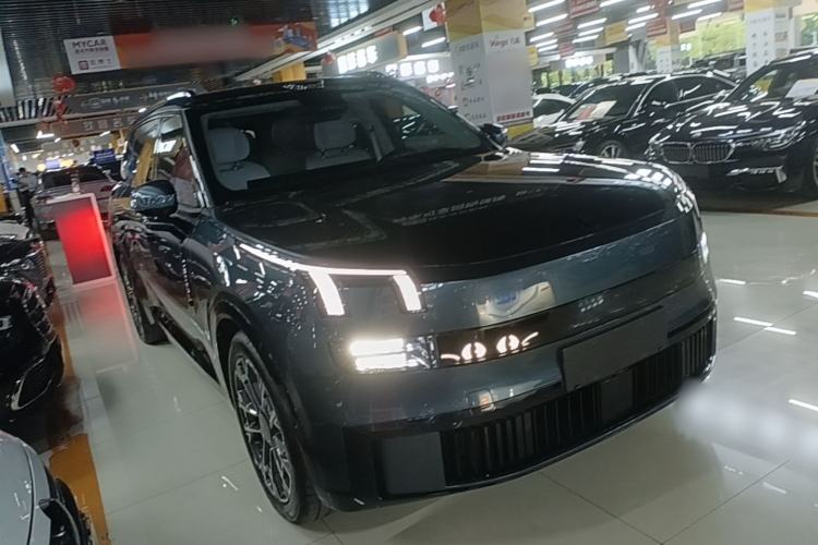 Used Lynk & Co 900 2025 2.0T Ultra
