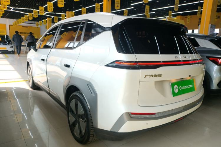 Used AION Y 2024 Younger
