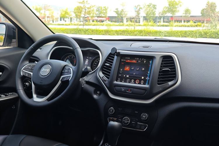 Used Jeep Cherokee 2017 2.4L Excellence Edition