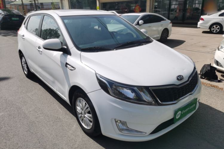 Used Kia K2 2012 Hatchback 1.4L Automatic Cool Edition Front Right 45 Deg