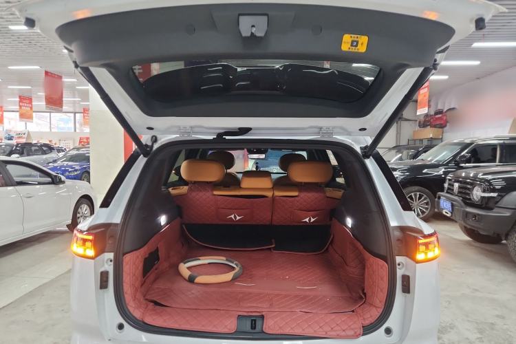 Used Dongfeng eπ eπ008 2025 210 Ultra Range-Extended Version 5 Seats