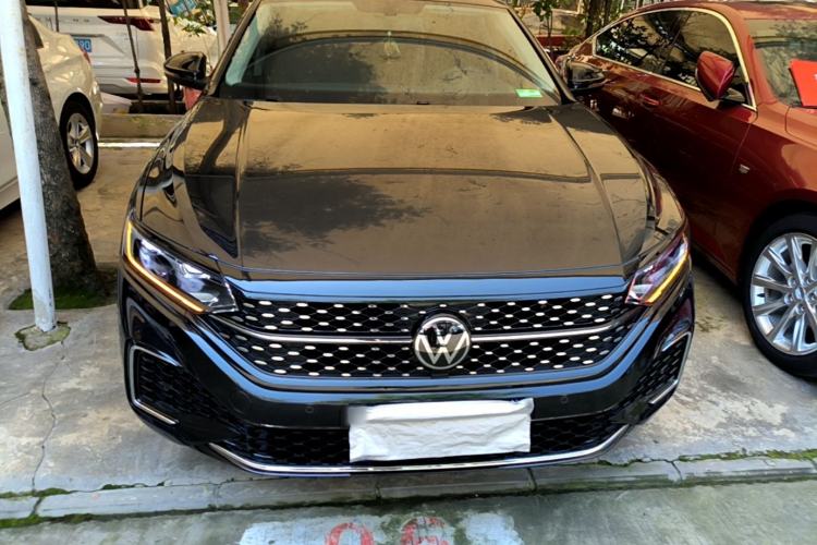 Used Volkswagen Passat 2025 Outstanding Model 380TSI Starry Dragon Edition
