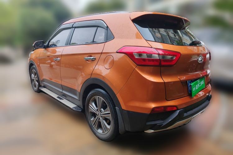 Used Hyundai ix25 2015 1.6L Automatic Two-Wheel-Drive Deluxe DLX Model Rear Left 45 Deg