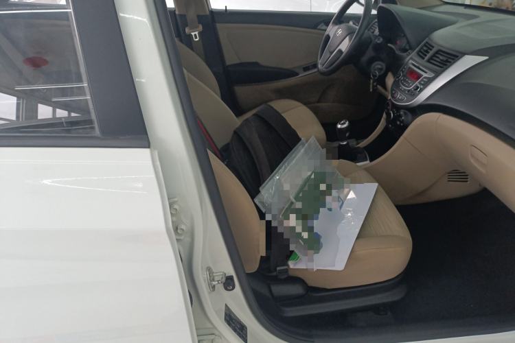 Used Hyundai Verna (older generation) 2014 1.4L Manual Smart GLS Trim
