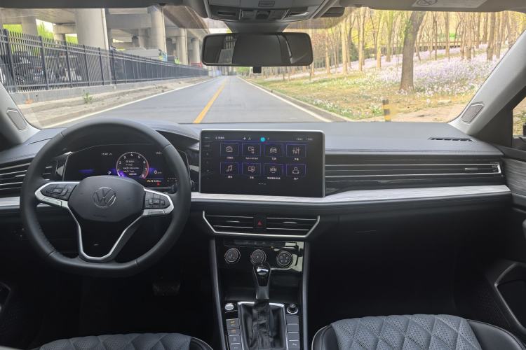 Used Volkswagen Sagitar 2025 300TSI DSG Excellence Edition Interior 1