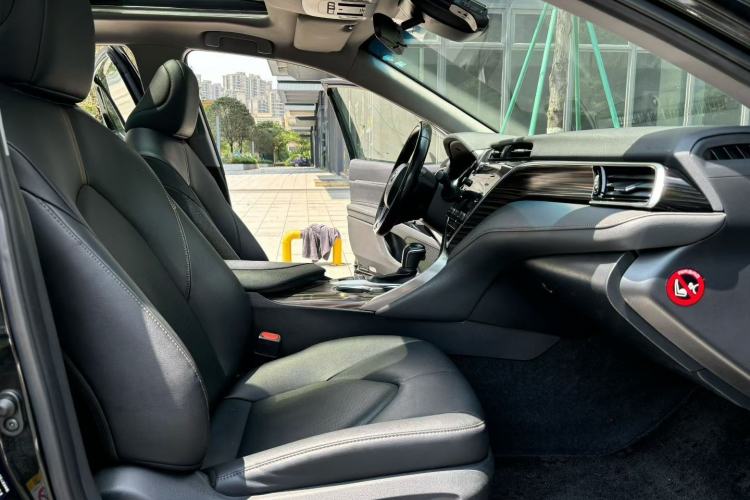 Used Toyota Camry 2018 Dual-Engine 2.5 HG Luxury Edition