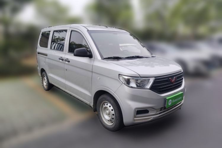 Used Wuling Hongguang V 2022 1.5L Jingqu Version Hydraulic Power Steering LAR