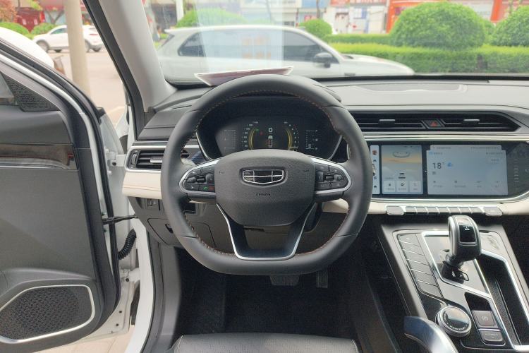 Used Geely Auto Emgrand X7 Sport 2022 Boyue X 1.8TD DCT ZhiZun Edition
