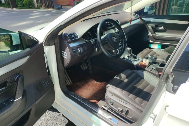 Used Volkswagen FAW-Volkswagen CC 2016 1.8TSI Luxury Model
