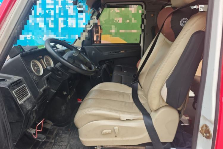 Used Iveco Daily 2017 2.5T A35 Passenger Van 5-7 Seats Model 47Z5