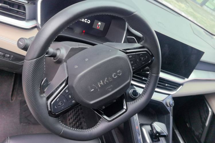 Used Lynk & Co 06 2023 Remix 1.5T Shero
