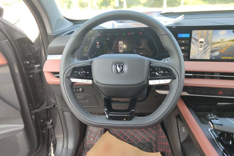 Used CHANGAN CS75 PLUS 2024 3rd Generation Champion Edition 1.5T Intelligent Drive Dynamic Model Steering Wheel