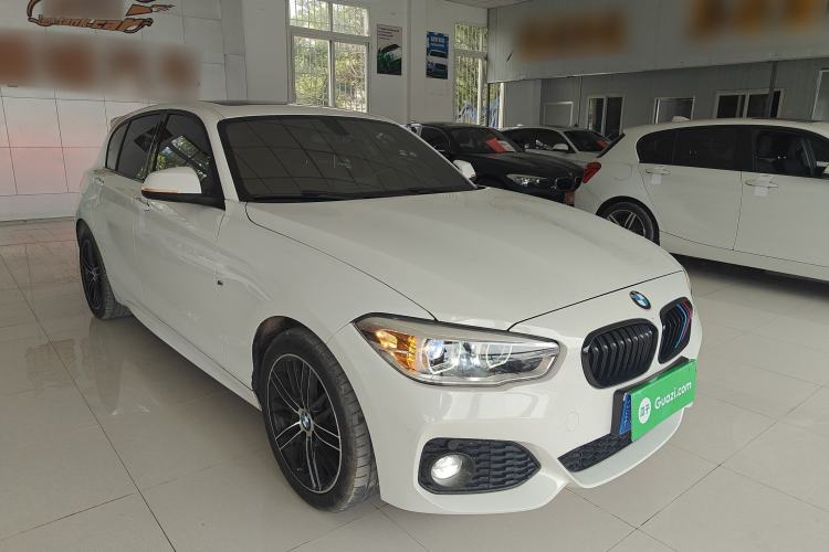 Used BMW 1 Series 2018 120i M Sport Package Front Right 45 Deg