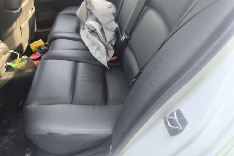 Used BMW 5 Series 2014 535Li Leading Model
