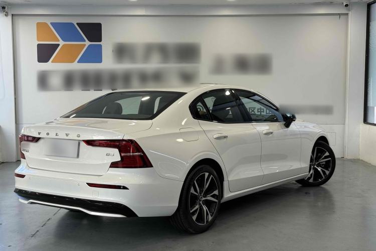 Used Volvo S60 2025 B5 Zhiya Sport Edition