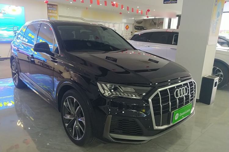Used Audi Q7 2021 55 TFSI quattro S line Sport model