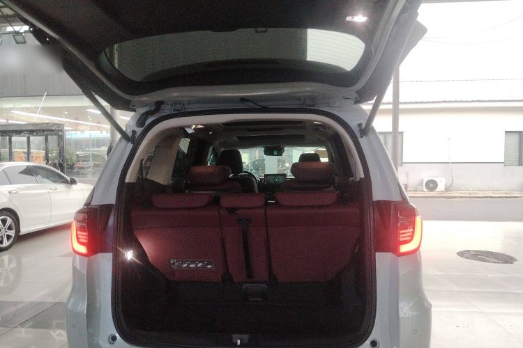 Used Honda Elysion 2024 2.0L eHEV Ultimate Edition