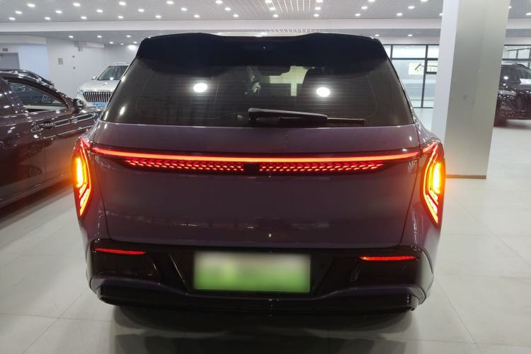 Used Hongqi Tiangong 08 2025 680 Ultra Four-Wheel-Drive Version
